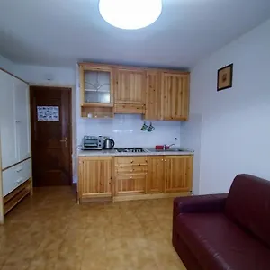 Breakfast Around The Mountains Apartament Nebbiu